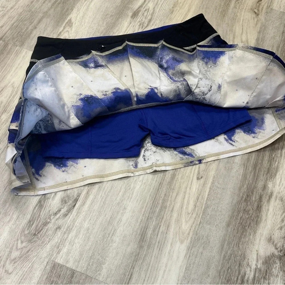 Lululemon Pace Setter Pleated Skirt Milky Way Galaxy Blue Marble RARE🦄 / 8T - Picture 12 of 16